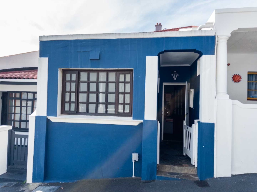 1 Bedroom Property for Sale in Sea Point Western Cape